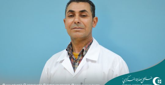 الدكتور “الحسوني” يقدم نصائح غذائية لتجنب حساسية الجلد