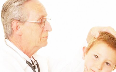دراسة: الرضاعة الطبيعية تحمي الأطفال من التهابات الأذن 