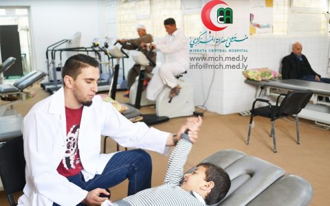 1200 جلسة علاج طبيعي خلال أبريل