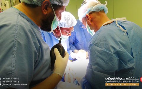 نجاح عملية شق حنجري لطفل عمره 48 يوماً